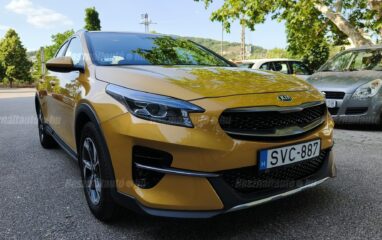 KIA XCEED 1.5 T-GDI X-Gold