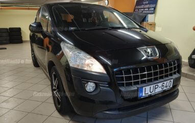 PEUGEOT 3008 1.6 VTi Confort Pack
