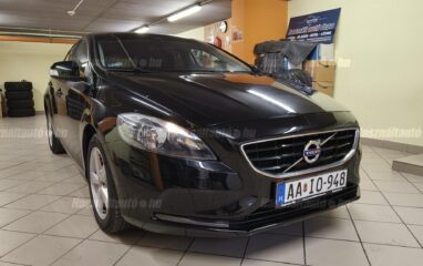 VOLVO V40 2.0 D [D3] Kinetic 5 hengeres